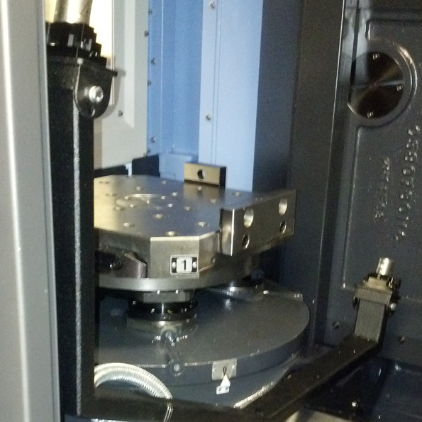 Doosan HMC with laser tool setter